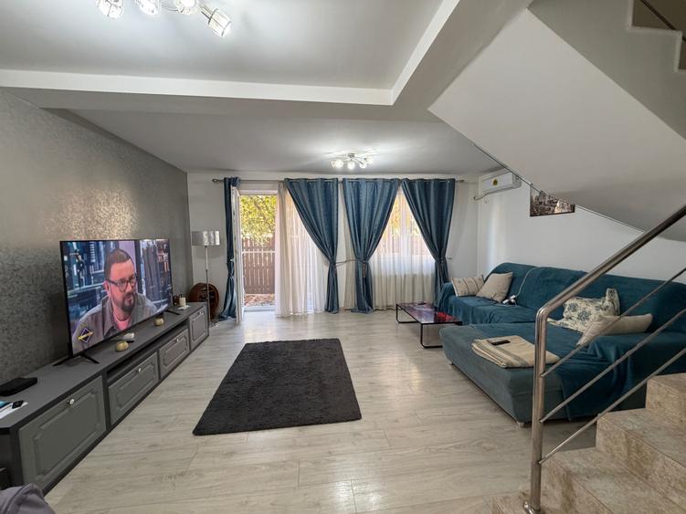 Casă cu 4 camere în Central
