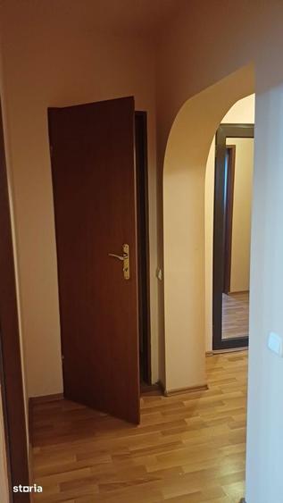 Apartament cu 2 camere decomandat în Nicolina