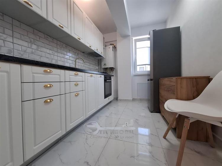 Apartament cu 2 camere semidecomandat, mobilat în Cug