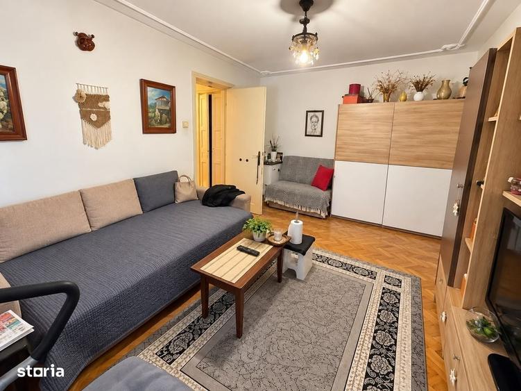 Apartament cu 2 camere în Podu Roș