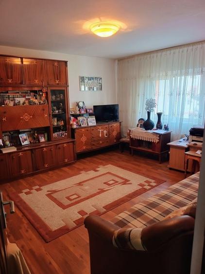 Inchiriez apartament 3 camere zona Prosper