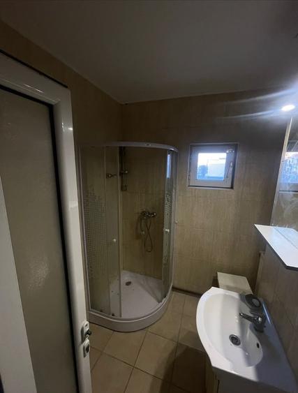 Apartament cu 3 camere decomandat în Dacia