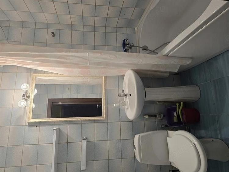 Apartament cu 2 camere decomandat în Drumul Taberei