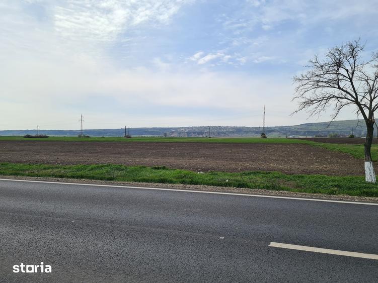 Teren de 4544 mp, în Adjud