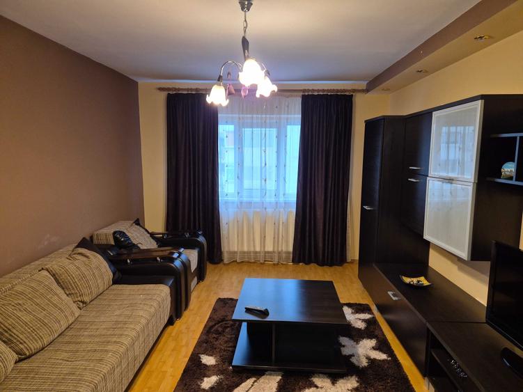 Apartament cu 2 camere decomandat în Exterior Vest