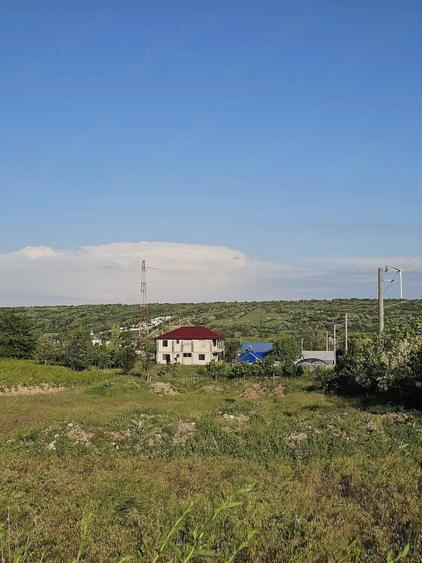 Teren de 2000 mp, în Slobozia Conachi