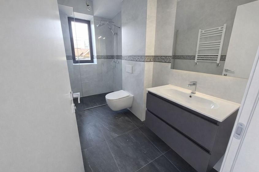 Apartament cu 3 camere decomandat în Iancu Nicolae
