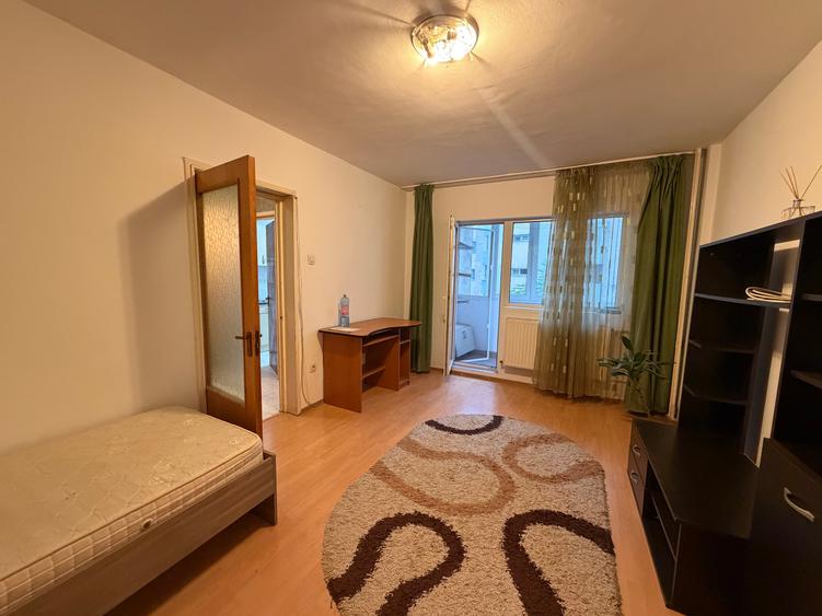 Apartament cu 2 camere decomandat în Iancului