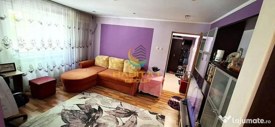 Apartament cu 3 camere semidecomandat în Central