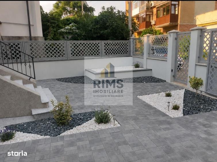 Casă cu 4 camere în Ultracentral