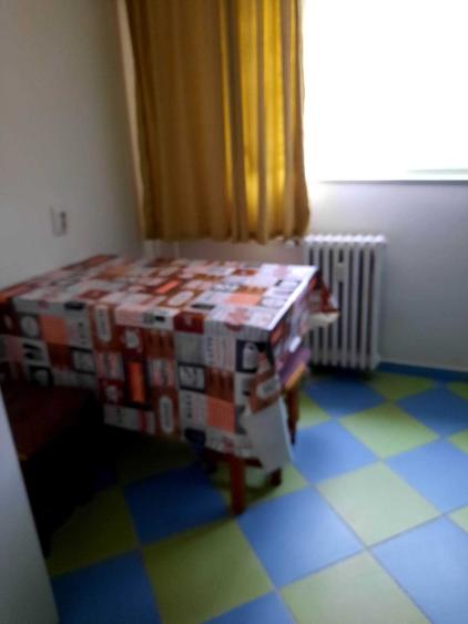 Apartament cu 2 camere semidecomandat în Cantemir
