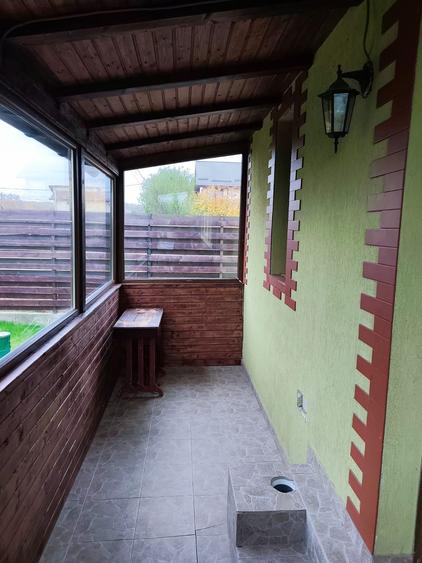 Casă individuală cu 5 camere cu Garaj în Tărtășești