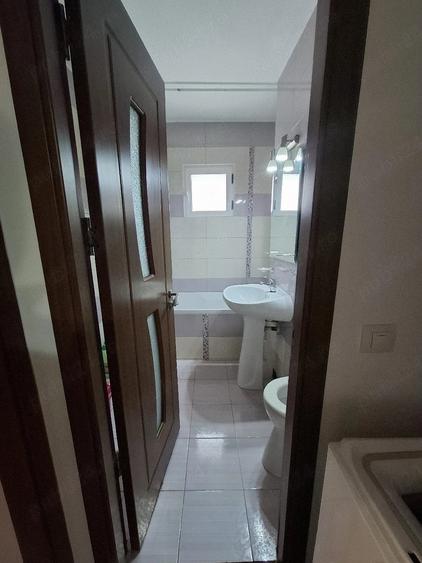 Apartament cu 2 camere decomandat în Exterior Vest