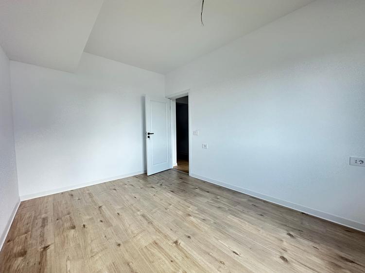 3 CAMERE CU GRADINA 82MP+BOXA+LOC PARCARE POPAS PACURARI - 6