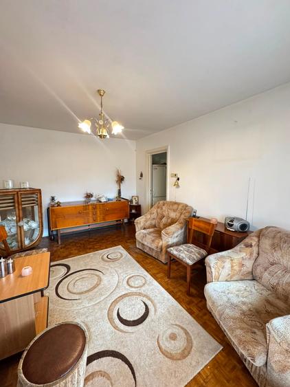 Apartament cu 2 camere semidecomandat în Astra