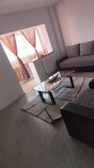 Apartament cu 2 camere decomandat în Craiovița Nouă