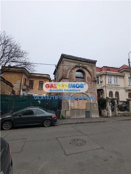 Casă cu 16 camere cu Teren 566 Mp în Unirii