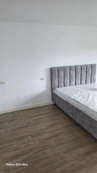 Casă cu 5 camere cu Teren 500 Mp în Horia