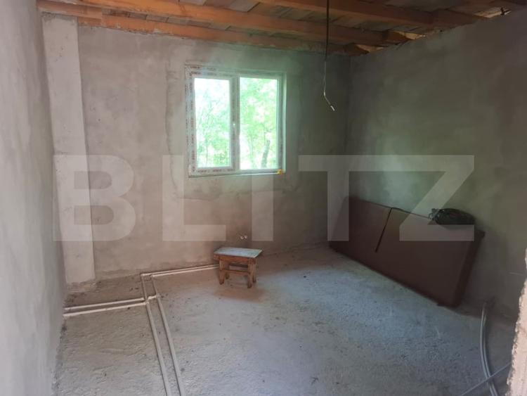 Casă individuală cu 5 camere cu Canalizare în Costeștii din Deal