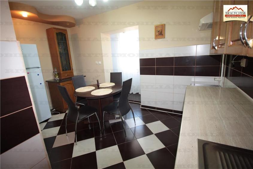 Apartament cu 3 camere semidecomandat în Ultracentral