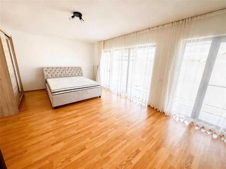 Casă individuală cu 3 camere cu Teren 150 Mp în Central