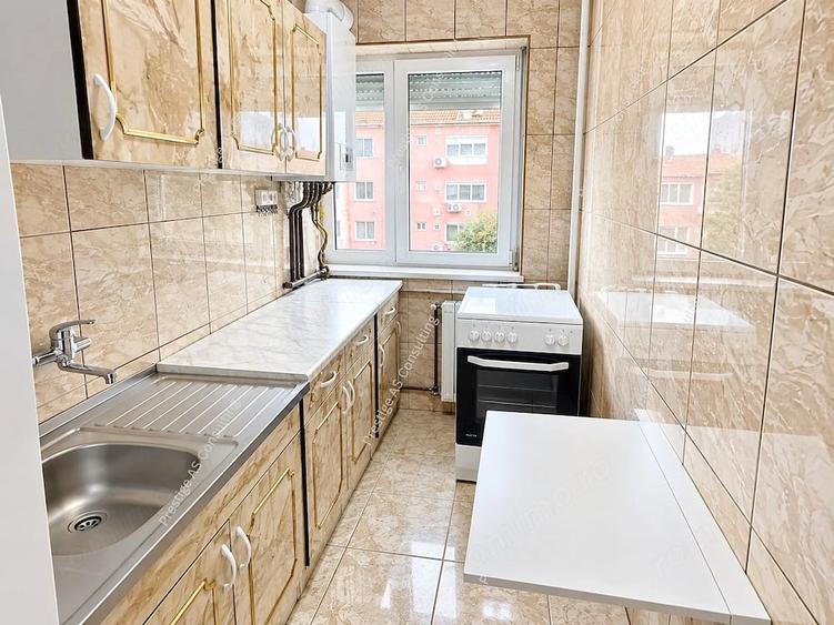 Apartament cu 2 camere semidecomandat în Dacia