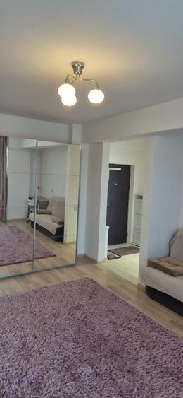 Apartament cu 2 camere decomandat în Bâcu