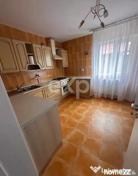 Casă cu 3 camere cu Teren 350 Mp în Craiovei