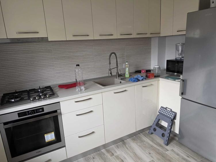 Apartament cu 2 camere decomandat în Valea Lupului