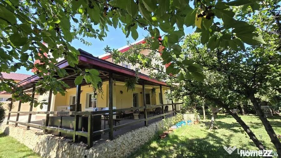 Casă cu 5 camere cu Teren 1000 Mp în Agigea
