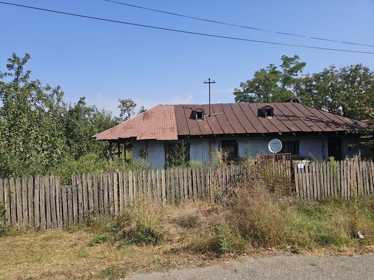 Casă cu 2 camere în Clejani