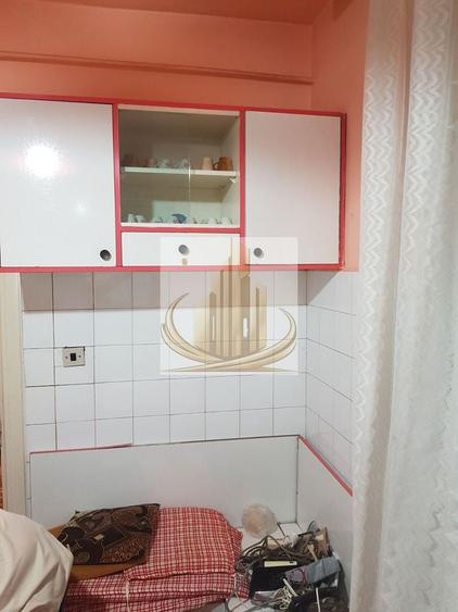 Casă individuală cu 4 camere cu Canalizare în Mehala