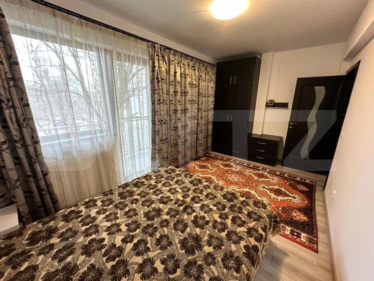 Apartament cu 3 camere decomandat, mobilat în Canta