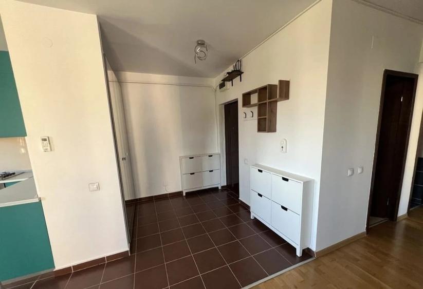 Apartament cu 3 camere decomandat în Tătărași