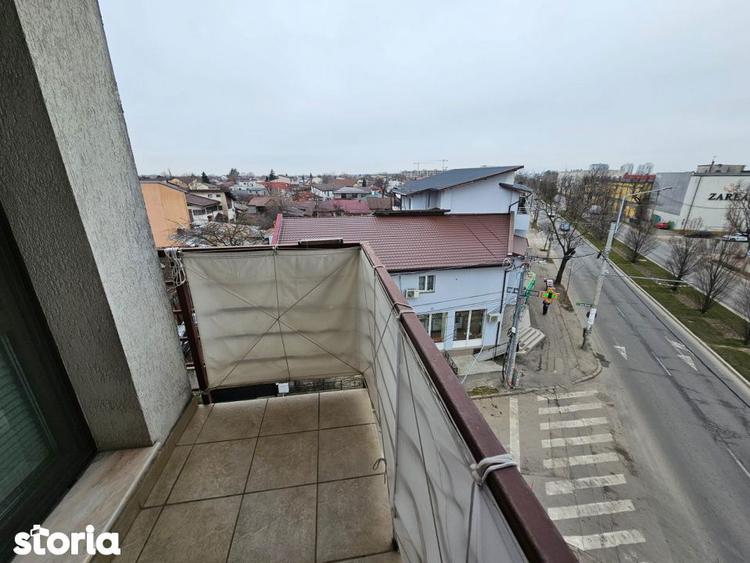 Apartament cu 3 camere semidecomandat, mobilat în Bucureștii Noi