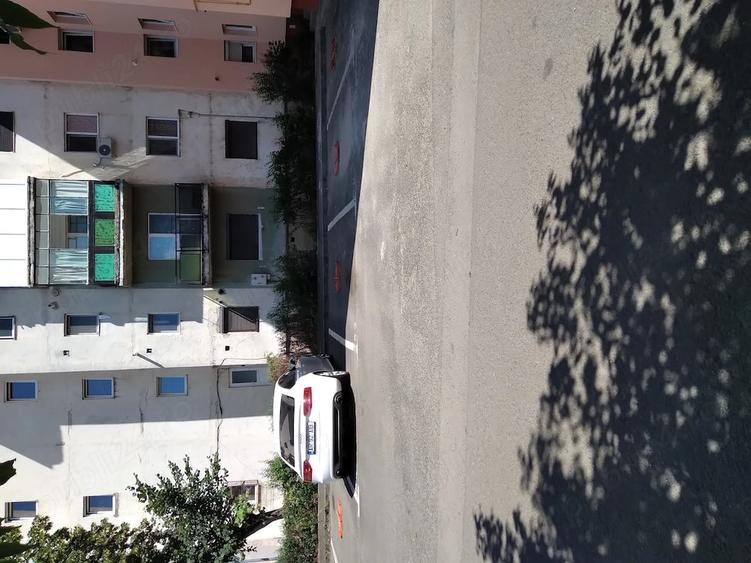 Spațiu comercial, de 70 mp, în Confecții