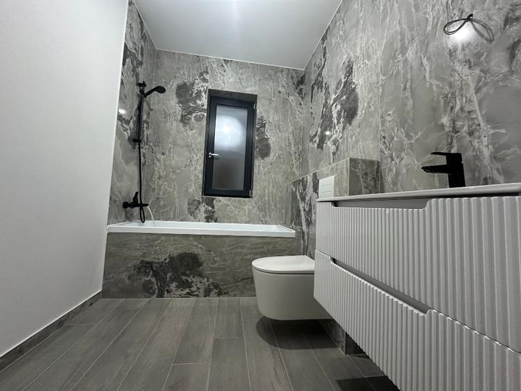 Apartament cu 3 camere decomandat în Giroc