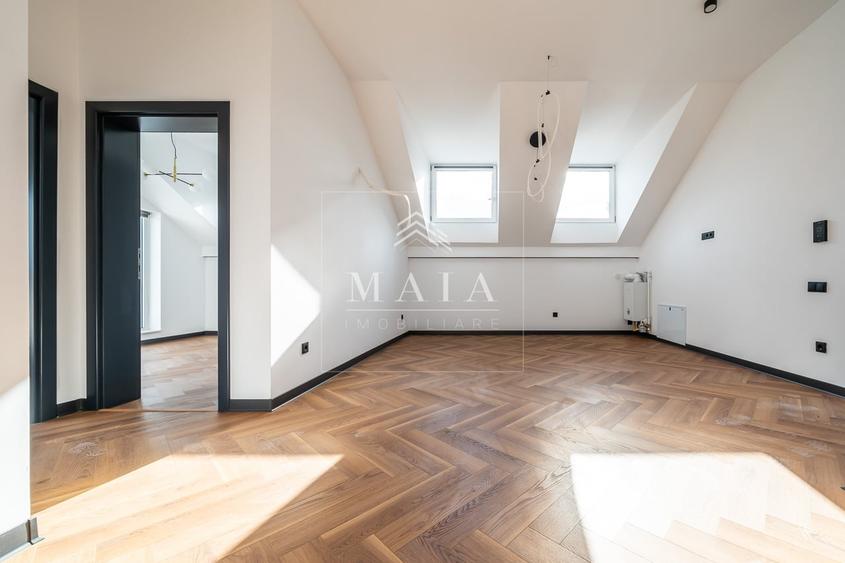 Apartament cu 3 camere decomandat în Turnișor