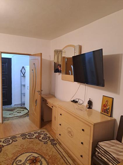 Apartament cu 2 camere semidecomandat în Dărmănești