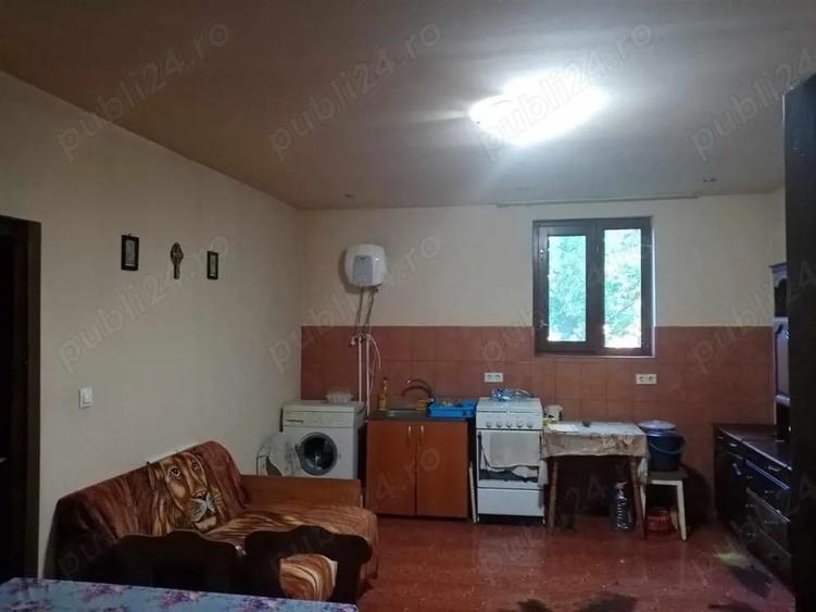 Casă în Vărzari