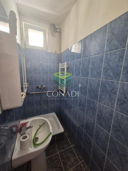 Apartament cu 2 camere semidecomandat în Victoriei
