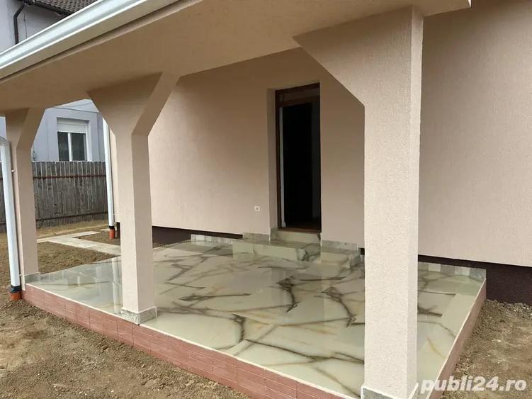 Casă cu 6 camere în Ghiroda