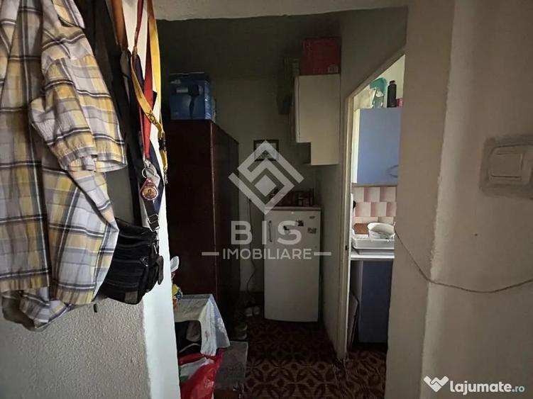 Garsonieră decomandată în Exterior Vest