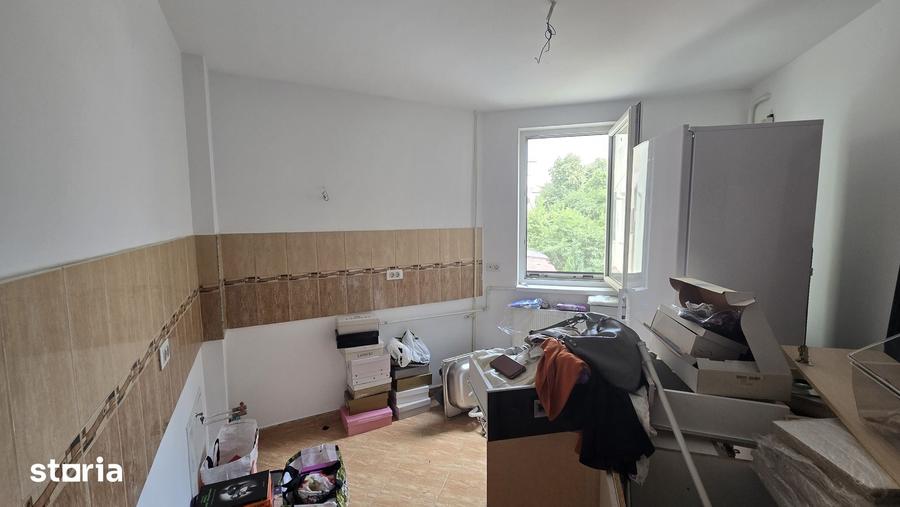 Vand 2 camere et 1,zona centrala - 3