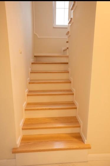 Duplex cu 5 camere cu Canalizare în Dumbrăvița