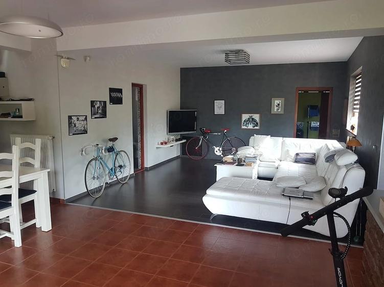 Casă cu Teren 2800 Mp în Aurel Vlaicu