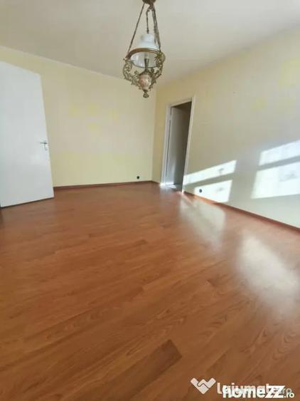 Apartament 3 camere, 61mp, zona Hurmuzachi, Radauti - 6