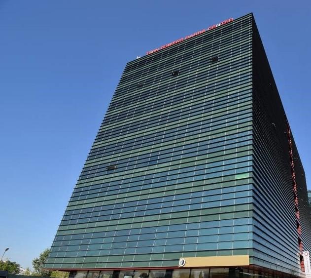 Birou, de 370 mp, în Central