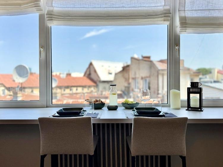 Apartament cu 2 camere semidecomandat, mobilat în Cișmigiu
