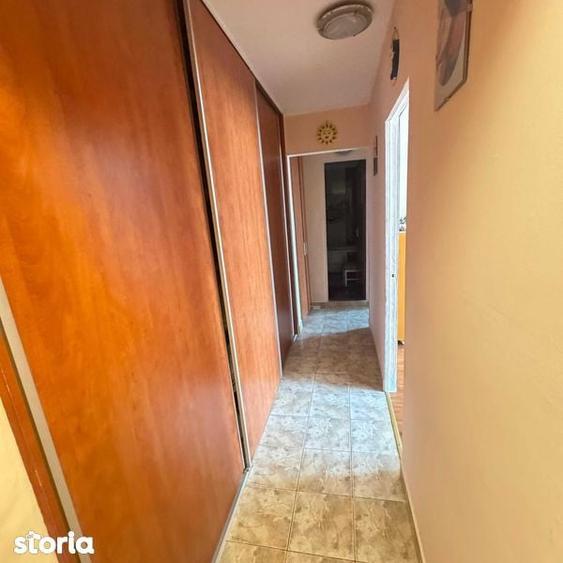 Apartament cu 3 camere decomandat în Militari — fotografia 1